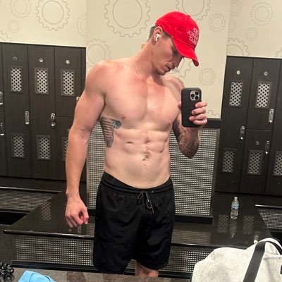 DaveSwartz4real's profile picture. A Husband & Father trying to make Jesus proud