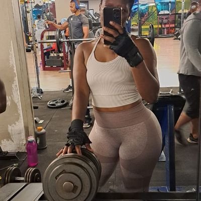 Christian. lover of life. mom af. dreamer. gym enthusiast. fitness fanatic.