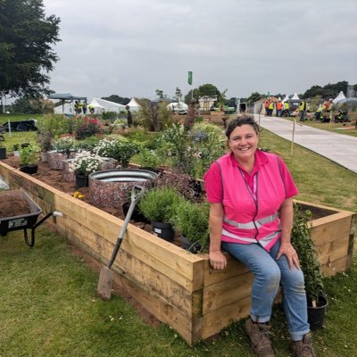 sueweldonbooth's profile picture. 