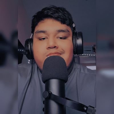 Estudiante de ingeniería industrial👨💻, 18 años, también quisiera dedicarme al gaming🎮