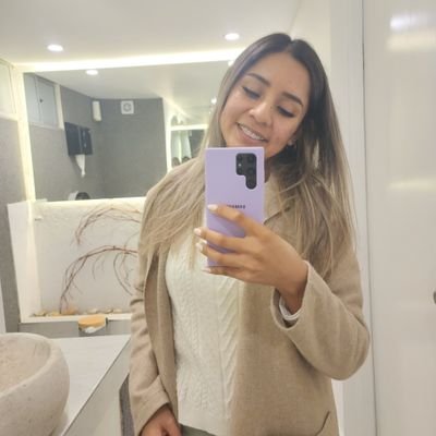 mabelabantoy's profile picture. All I need is paz.