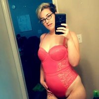 Nicole (@blowyaload) 's Twitter Profile