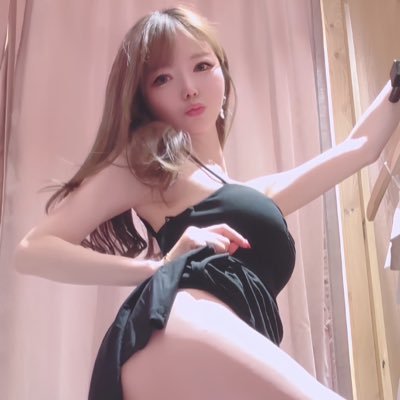 yui_sweetpeach's profile picture. Welcome to my fantasy world🧚✨💕 My spicy adventures🔥 👉🏻https://t.co/F7oHrxBD1o