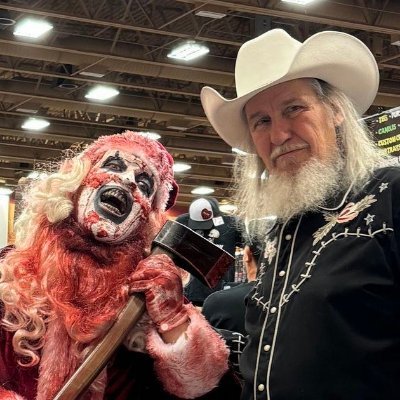 501st Legion Member
Complete Geek, come join me on my adventures in the real world and in games. Loves horror kinda turning into the AZ Art the clown