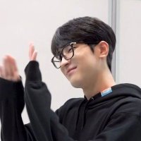 aia ᡣ𐭩 (@1luvwoo_) 's Twitter Profile