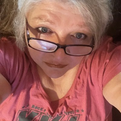 hinkle_deb56211's profile picture. 