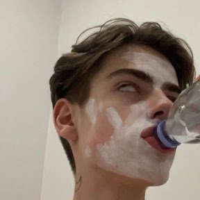 arnotam1115's profile picture. Hello World