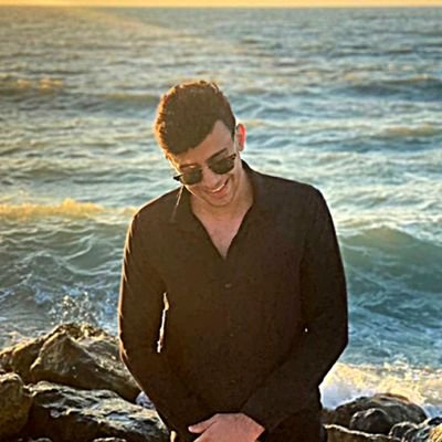 ususgsuwhsbgszy's profile picture. رو اواتارم زوم نکنید این فقط از دور قشنگه
اگه بک ندادم ببخشید ندیدم منشن بزارید)