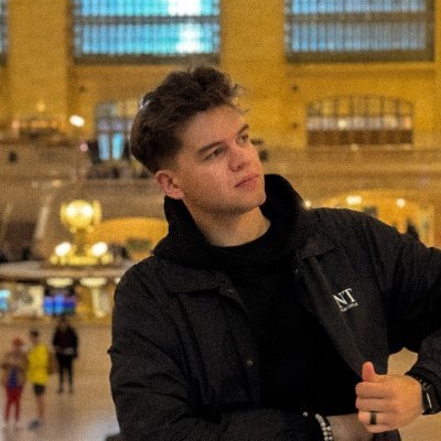 • 🇸🇰22yo • CS2 Player • andrejkamenistiak@gmail.com •