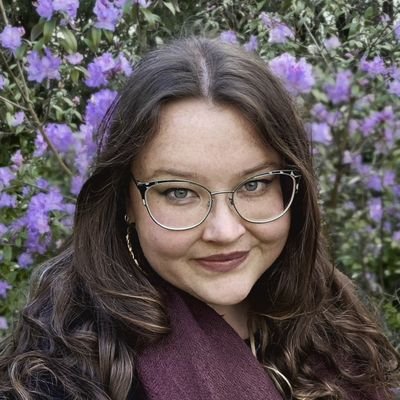🎓 Associate Lecturer @LAEL_LU | PhD & MA (Linguistics) from @LancasterUni | BA (English) from @uni_bamberg_of
📚 | 🖥️ | 🎨 | 🌱 | 🐝 | 🇪🇺