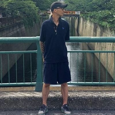 2017年〜東京都唯一の村、檜原村に移住|古民家改装DIY|山暮らしと音楽活動|ライブハウス店舗運営|来日バンドの日本ツアーサポート|檜原村を本拠地に2022年(株)中野ダイナマイト設立。