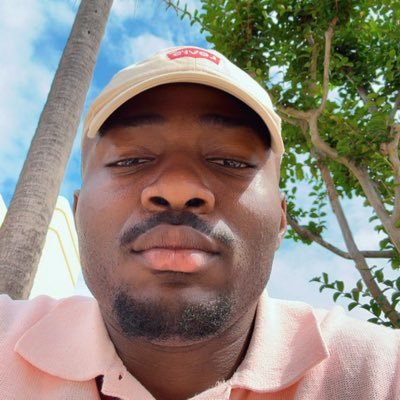 valentineokoye1's profile picture. With God all things are possible 🌟 #MUFC ✊🏿