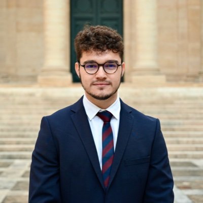 Elève avocat - Droit des affaires et fiscalité.