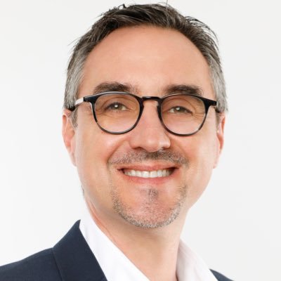 #Marketing #Commerce #RelationClient #Communication #Innovation passionné d'#Aviation