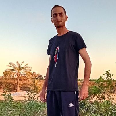 33-year-old Palestinian from Gaza, he, his children and his family are trying to survive this genocide in Gaza