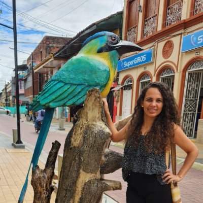 Odio la manera en que twitter me recuerda cada tanto que el mundo se está acabando. Amo las personas que Aquí comparten su luz e inspiración a pesar de todo.