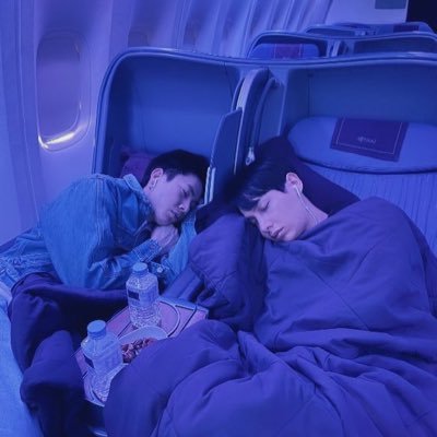 🇭🇰 (not China) 💚OffGun #ออฟกัน #OffGun | JimmySea | EmiBonnie ▶️ USTheSeries 廣東話字幕 (Thai to Cantonese Subtitles) playlist: https://t.co/zLfG7Ub47S