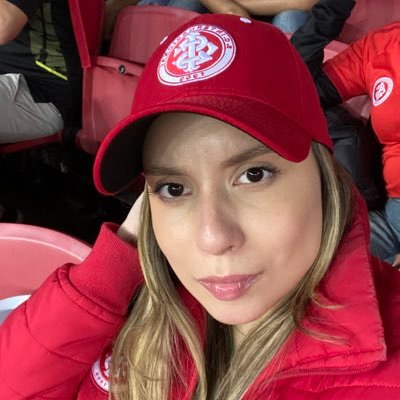 ⚽torcedora do @SCInternacional e @FCBarcelona 🏡corretora de imóveis nas horas vagas