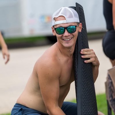 Sweeeeeney29's profile picture. 🏄🏼