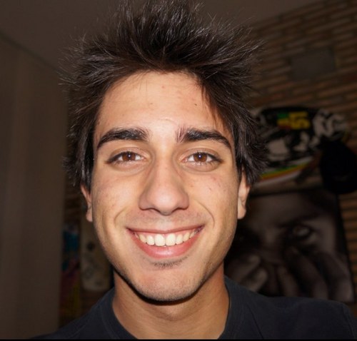 mariomomplet's profile picture. Lo primero de todo el mundo de la musica ....... despues ya ....