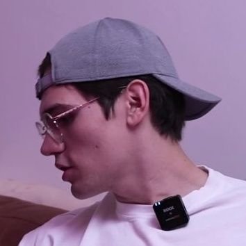 sweetandrw's profile picture. 22 || only Elmariana || ▪︎andrew garfield▪︎|| i love movies/series ||