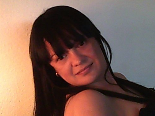 bocetosonia's profile picture. El libro es uno de los pocos productos del trabajo de un diseñador gráfico que se escribe y diseña para perdurar en el tiempo.  Quentin Newark