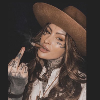 🌵Codename: 𝙺𝚁𝙰𝙺𝙴𝙽 𝚁𝚄𝙼. Scottish Statesman Agent obsessed with old Westerns and classic horror films. Badass tattooed Gunslinger.🌵