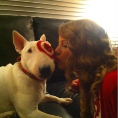 taynwr_'s profile picture. eyes full of stars