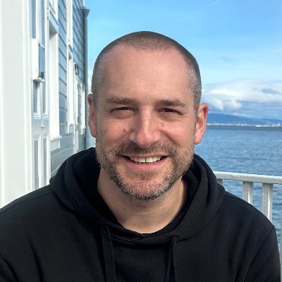 UX Designer | Industrial Designer | Embracing cross-functional collaboration to create beautiful and engaging user-centered experiences