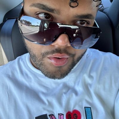 theeangelt2's profile picture. @officialangelt was suspended 4 whateva reason so here we are