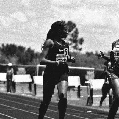 TRACK&FIELD 💙💛 C/O ‘25 🎓|GPA 4.2| | 400m 56.52 | | LJ 5.32 |