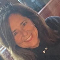 Gina (@gml815) 's Twitter Profile