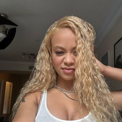 MSummit_23's profile picture. 22💫✨