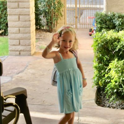 madmacc9's profile picture. keeping it political