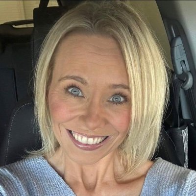 amkell91478's profile picture. Jesus loving, Sports loving, country music loving, beach loving, dolphin loving mom of two!