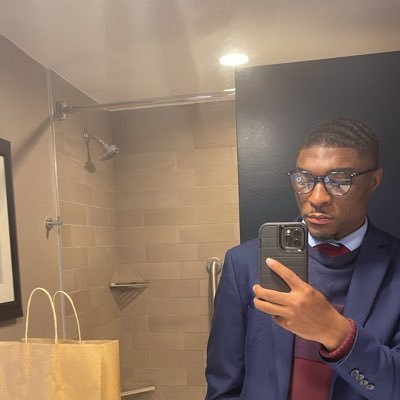 nitro_smith's profile picture. Academic Weapon| #GoDawgs🐶|ResilientWomen PR👸🏽| StoryTeller✒️