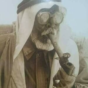 لا شي يستحق