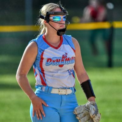 Varsity for Eagan High School 27’ + 16U Dynamite Softball (2B, OF, 3B, SS) Softball Instagram: siennasireno2027