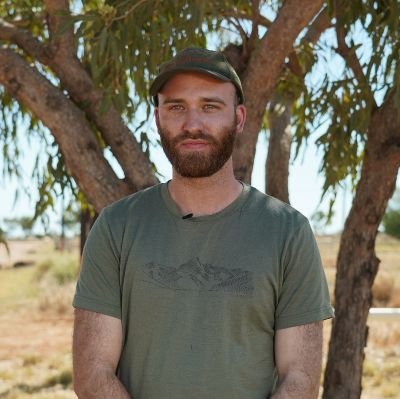 ABC reporter in the top end, where the tropics meet the desert 🐊🐊