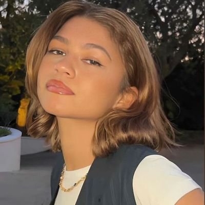 conchinhajj's profile picture. distribuidora de informações e obcecada por mulheres