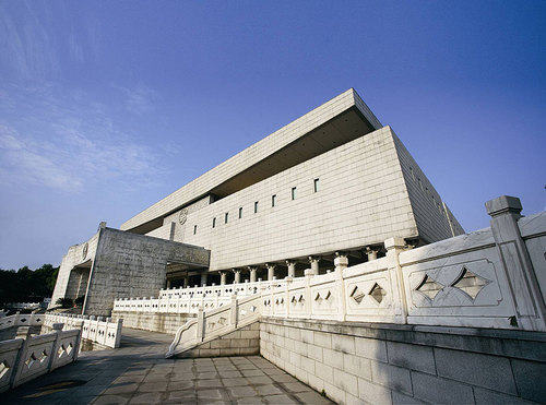 Hi there! It's Hunan Museum, one of the eight first-class museums in China. Thank you for following us. Website: http://t.co/W82nHHOUOH