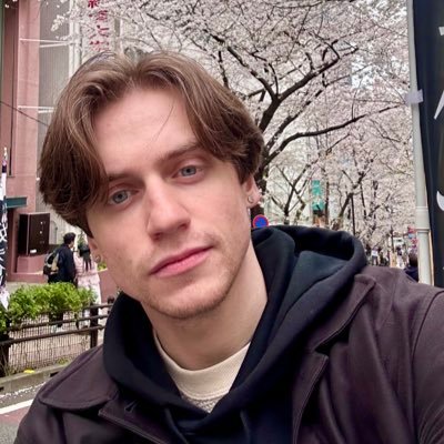 Giga-nerd | Brand Manager | Right now @CallofDuty / WZ | Formerly @TeamLiquid