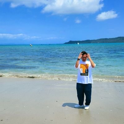 うまめし探究会( ω )名誉会長

子供に見えるし中身も子供(  ω )

週５でsax吹いて 週７でお酒飲んでる人

https://t.co/Ywj6pjYoSQ
