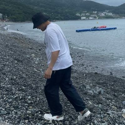 대학원생 2년차
리겜게임 위주로해요 + 붕스 시작함
마이마이 본진 , 잡식성 다수
무지성 (여아)짤 리트윗러
@DiANU_S ❤️
오토노세 카나데 오시
선팔 환영 이지만 미자는 나중에...