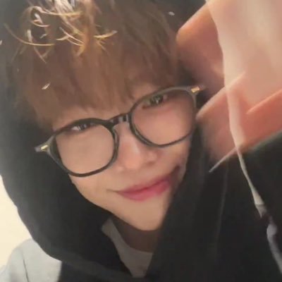 ⋆𐙚₊˚⊹♡ ult txt || kpop fan ੈ✩‧₊˚ ENFP ―୨୧⋆ ˚ 5th gen and manhwa defender