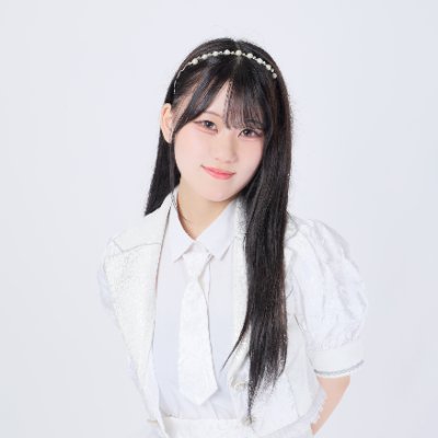 CHEReBのピンク色担当💖❕/綺麗のセンターになりたい🎀🌟⋆꙳/高校3年生 17さい👼🏻💞/3,23🎂 ͗ ͗/所属▷▶ @StarWindowsM___ / #水嶋家/ ※全てのメッセージへの返信は出来ない場合があります。※DMは対応できません。