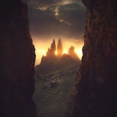 انا هو انا ولا شيء غير انني انسان ولا قدره لي إلا بمشيئة خالقي

       خلفيات ومناظر جميله جداً