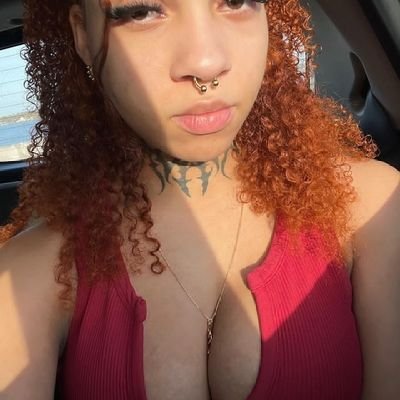 Available for hookup just send me a message to hookup with me🍆💦💦🍆