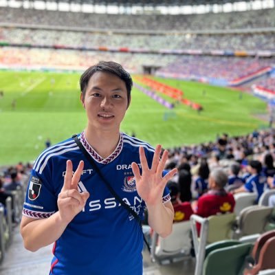 2011年〜主にゴール裏にいます!!! 神奈川出身のマリサポ🇫🇷/横浜保土ヶ谷区在住/明治大学/#水沼宏太 選手ユニ→25 #天野純 選手ユニ🌟/仲良くしてください〜!