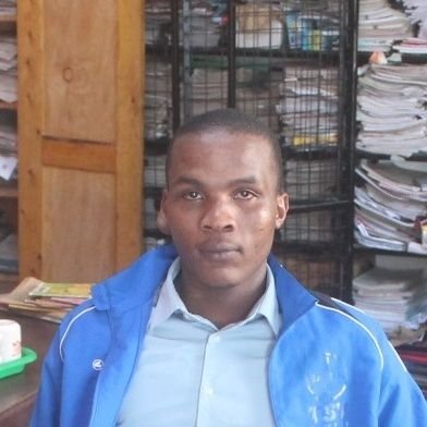 NyambakaBrian's profile picture. Teacher,
love engaging with learners,
Arsenal guy✌️